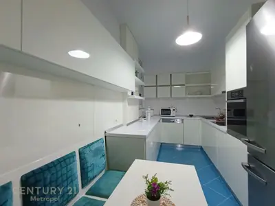 Apartament 2+1 me qera në Rruga Mujo Ulqinaku, Tiranë, 102 m². Foto 5 nga 7