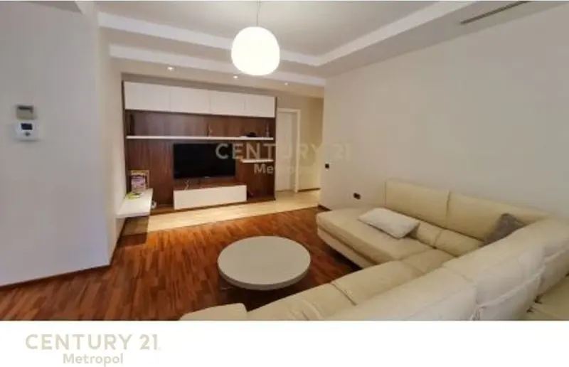 Apartament 2+1 me qera në Vila e Artё, Tiranë, 135 m²