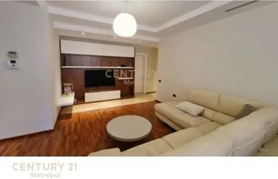 Appartamento 2+1 in affitto a Vila e Artё, Tirana, 135 m². Foto 1 di 9