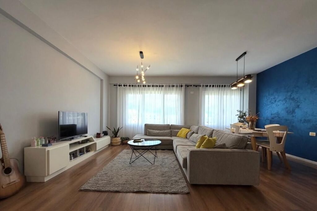 Duplex 2+1 in affitto a Kodra e Diellit, Tirana, 120 m². Foto 1 di 3
