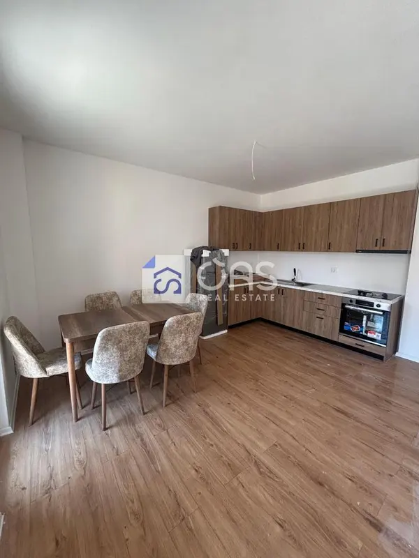 Appartamento 1+1 in affitto a Paskuqan, Kamza, 70 m²
