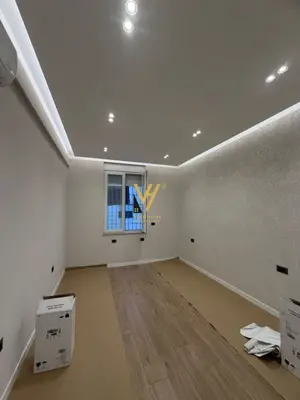 Zyrë me qera në Ish Ekspozita, Tiranë, 70 m². Foto 4 nga 6