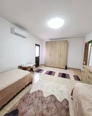 Appartamento 2+1 in affitto a Sheshi Uillson, Tirana, 80 m². Foto 1 di 4