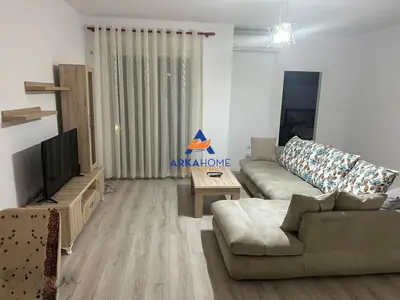 Appartamento 1+1 in affitto a Rruga Haxhi Hysen Dalliu, Tirana, 70 m². Foto 1 di 5