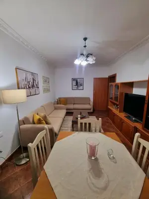 Apartament 2+1 me qera në Rruga e Elbasanit, Tiranë, 100 m². Foto 1 nga 7