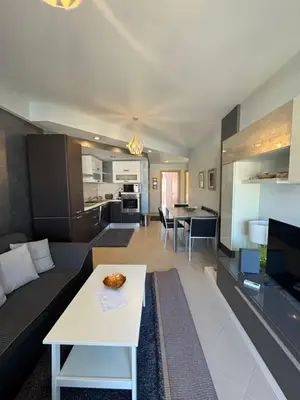 Appartamento 2+1 in affitto a Plazh, Durazzo, 100 m². Foto 1 di 11