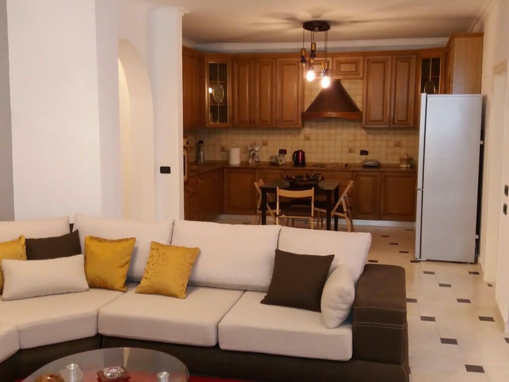 Apartment 3+1 for rent in Komuna e Parisit, Tirana, 130 m². Photo 1 of 3