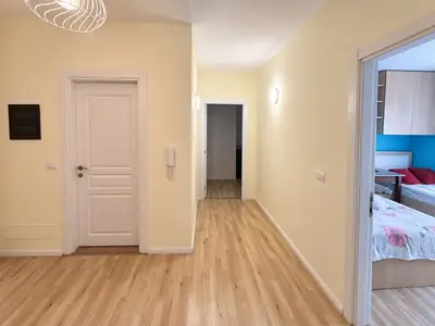 Apartament 2+1 me qera në Golden Park, Tiranë, 95 m². Foto 4 nga 8