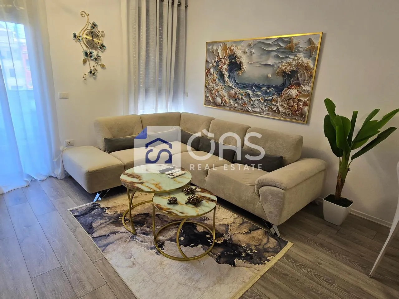 Appartamento 1+1 in affitto ad Ali Demi, Tirana, 70 m². Foto 1 di 6