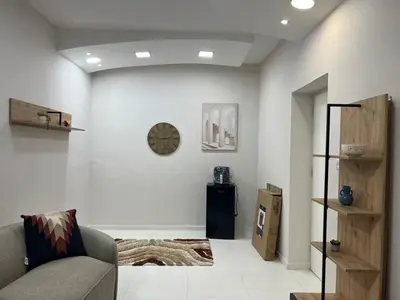 Appartamento 1+1 in affitto a Pallatet Agimi, Tirana, 67 m². Foto 2 di 5