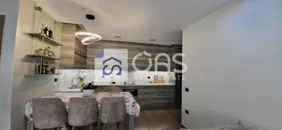 Apartament 2+1 me qera në Komuna e Parisit, Tiranë, 102 m². Foto 4 nga 8
