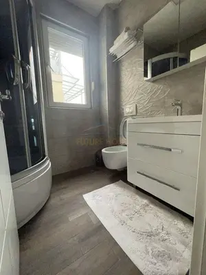 Appartamento 1+1 in affitto a Myslym Shyri, Tirana, 94 m². Foto 7 di 8