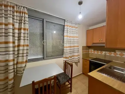 Apartment 1+1 for rent in Rruga Kongresi i Manastirit, Tirana, 60 m². Photo 3 of 8