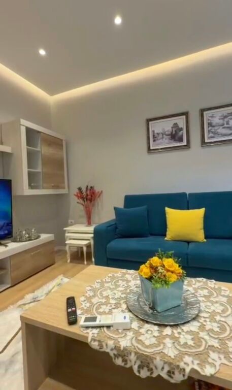 Casa indipendente 1+1 in affitto ad Astir, Tirana, 65 m²
