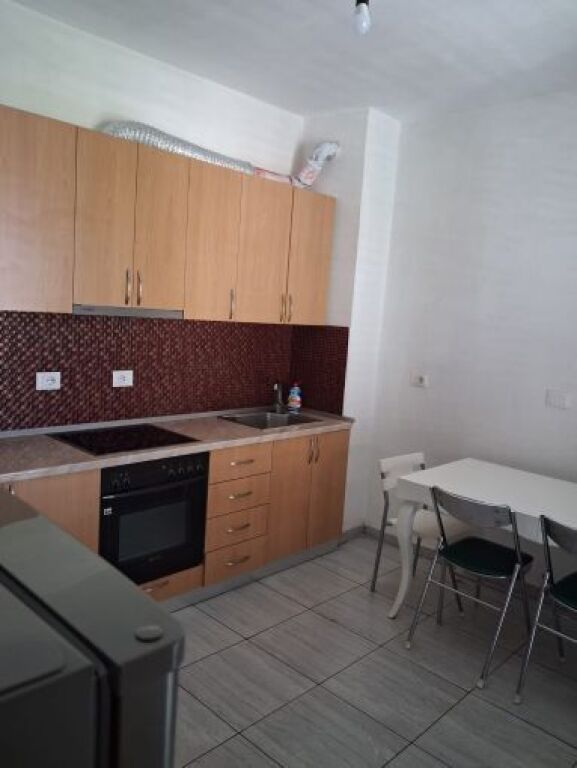 Apartment 2+1 for rent in Allias, Tirana, 110 m². Photo 2 of 3