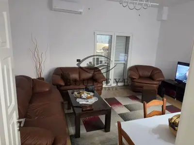Villa 2+1 for rent in Qendra Tregtare Galaktik, Durrës, 60 m². Photo 1 of 6
