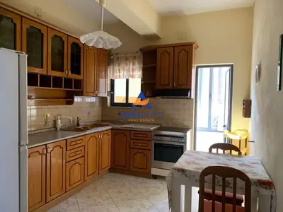 Apartament 2+1 me qera në Kodra e Priftit, Tiranë, 150 m². Foto 3 nga 8