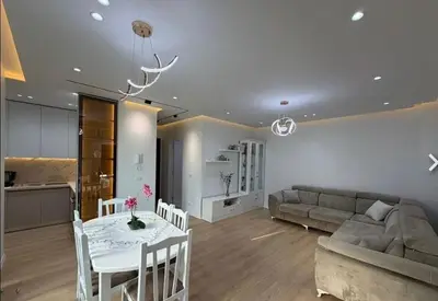 Apartament 2+1 me qera në Sheshi Shqiponja, Tiranë, 112 m². Foto 3 nga 3