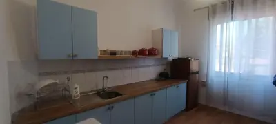 Apartment 3+1 for rent in Rruga e Barrikadave, Tirana, 120 m². Photo 1 of 6