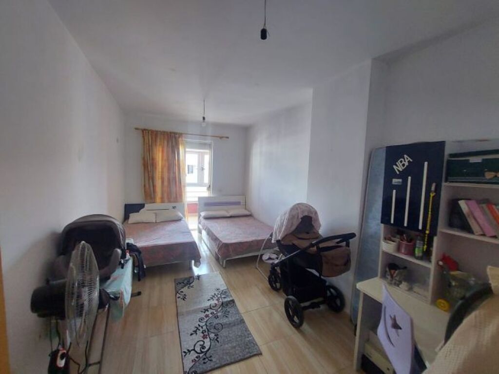 Apartment 2+1 for rent in Yzberisht, Tirana, 100 m². Photo 3 of 3