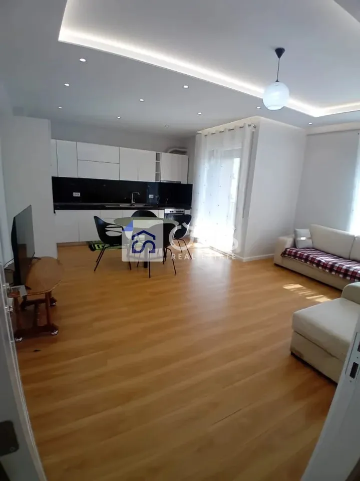 Apartament 2+1 me qera në Kamez, Kamëz, 100 m². Foto 1 nga 5