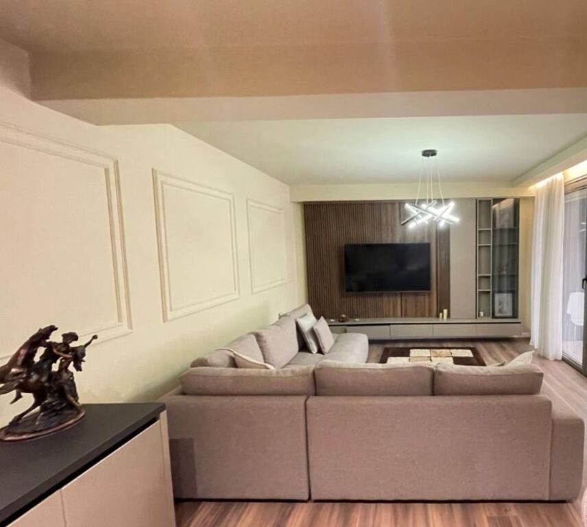 Apartament 3+1 me qera në Liqeni i Tiranës, Tiranë, 155 m². Foto 3 nga 3