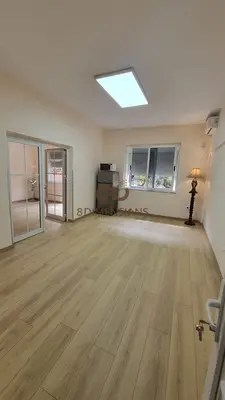 Shop for rent in Rruga Mine Peza, Tirana, 55 m². Photo 1 of 5