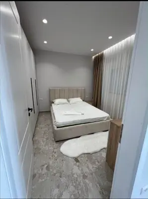 Shtëpi private 2+1 me qera në Xhamia Sauk i Vjetër, Tiranë, 70 m². Foto 4 nga 5
