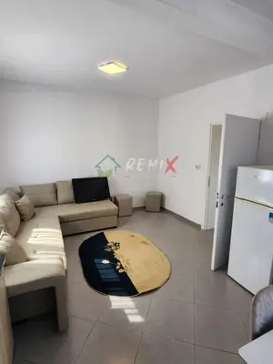 Casa indipendente 2+1 in affitto a Muzeu i Dëshmorëve, Durazzo, 150 m². Foto 10 di 12