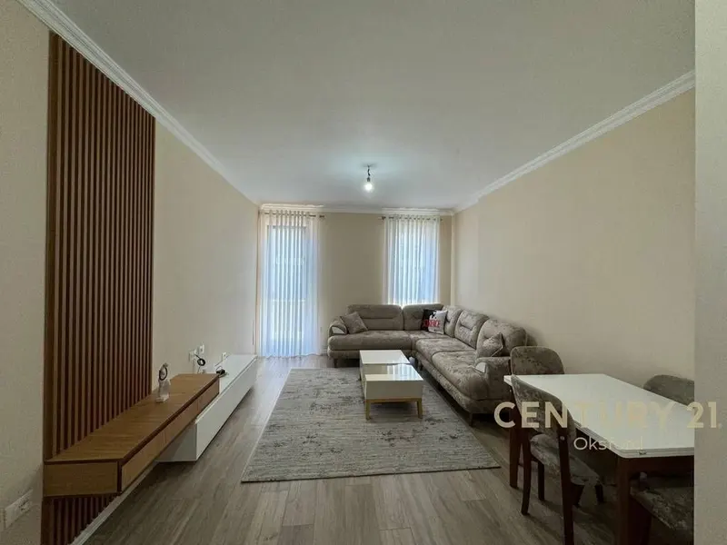 Apartament 2+1 me qera në Univers City, Tiranë, 92 m²