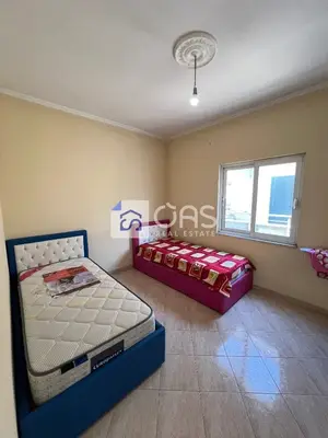 Apartament 2+1 me qera në Yzberisht, Tiranë, 69 m². Foto 4 nga 5