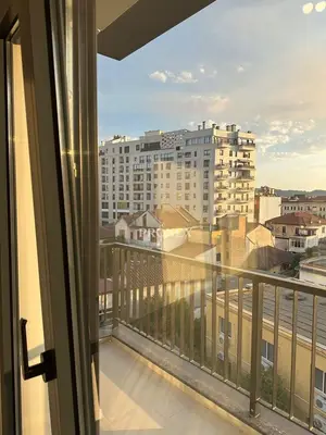 Zyrë me qera në Rruga e Barrikadave, Tiranë, 100 m². Foto 6 nga 7