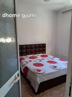 Appartamento 2+1 in affitto a Rruga e Kavajës, Tirana, 95 m². Foto 4 di 5