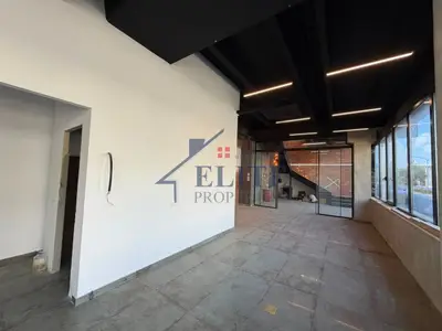 Magazzino in affitto ad Autostrada Tirane - Durres, Tirana, 897 m². Foto 3 di 12