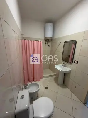 Apartament 1+1 me qera në Astir, Tiranë, 60 m². Foto 3 nga 5