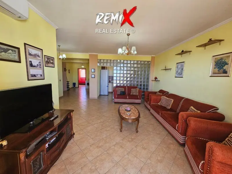 Appartamento 3+1 in affitto a Poliklinika, Durazzo, 150 m²