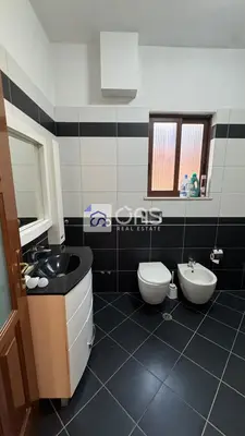Apartament 2+1 me qera në Allias, Tiranë, 145 m². Foto 4 nga 5
