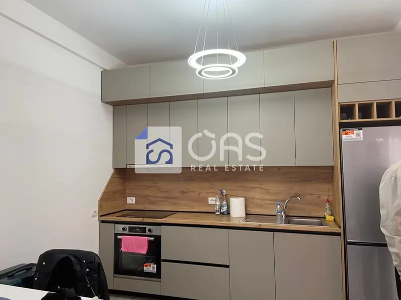 Appartamento 2+1 in affitto a Yzberisht, Tirana, 86 m²