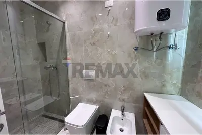 Apartament 2+1 me qera në Lake View Residences, Tiranë, 126 m². Foto 7 nga 7