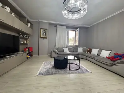 Dupleks 2+1 me qera në Gjykata, Durrës, 182 m². Foto 2 nga 5