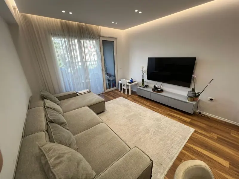 Apartament 2+1 me qera në Tirana Olympic Park Feti Borova, Tiranë, 128 m²