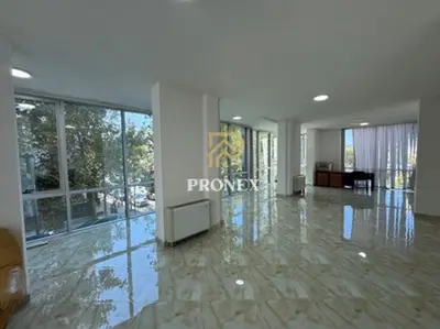 Commercial space for rent in Rruga Hysen Kertusha, Durrës, 342 m². Photo 9 of 12