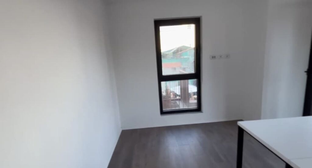 Ufficio in affitto a 21 Dhjetori, Tirana, 103 m². Foto 3 di 3