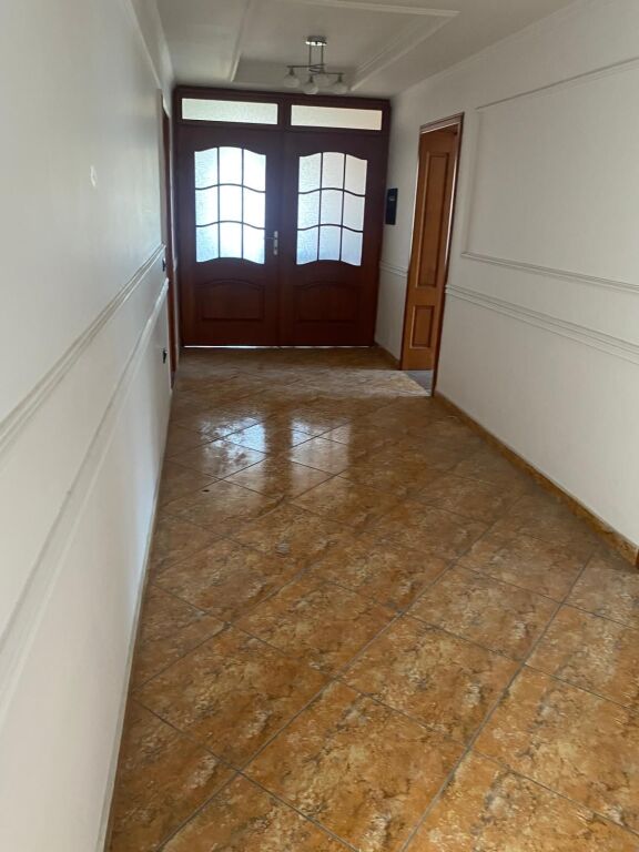 Apartment 3+1 for rent in Rruga 5 Maji, Tirana, 100 m². Photo 2 of 3