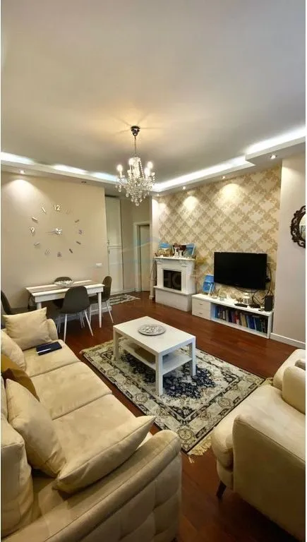 Apartament 2+1 me qera në Rruga Adria, Durrës, 82 m². Foto 1 nga 7