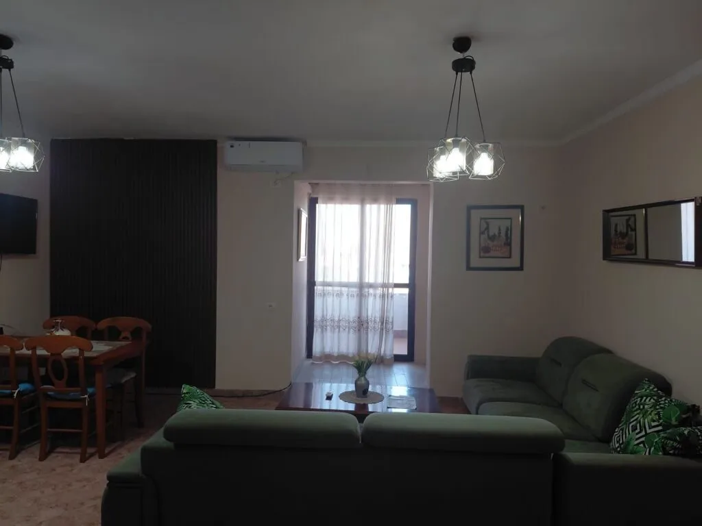 Apartment 2+1 for rent in Muzeumi, Durrës, 95 m². Photo 1 of 6