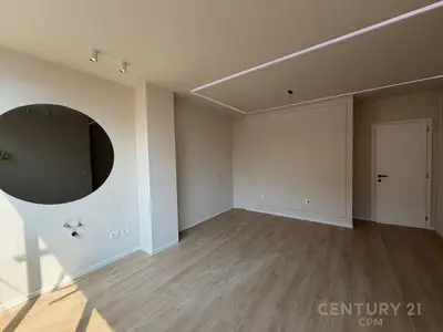 Zyrë me qera në Blloku, Tiranë, 130 m². Foto 2 nga 8