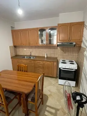 Apartment 2+1 for rent in Pallatet Cabej, Tirana, 90 m². Photo 2 of 4