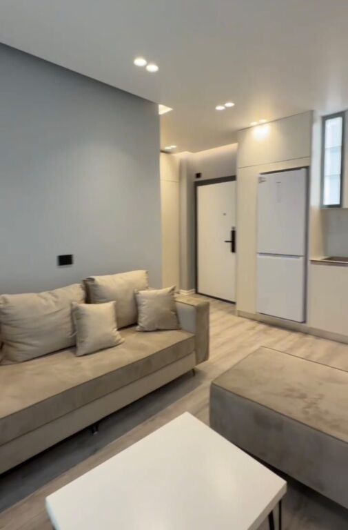 Appartamento 1+1 in affitto a Bulevardi i Ri, Tirana, 65 m²