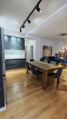 Apartament 2+1 me qera në TEG, Tiranë, 400 m². Foto 10 nga 11